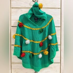 Hooked Up by IOT Green Christmas Cape/Poncho